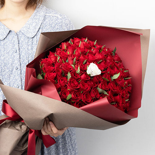 生花バラの花束 プロポーズの定番 花びらメッセージ – パティスリー