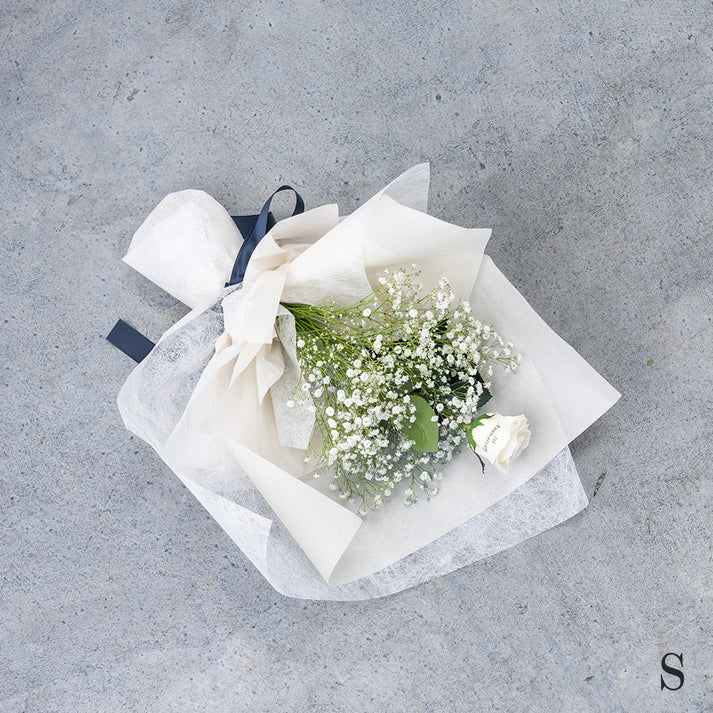 プロポーズ花タイム | プロポーズの花束としてカスミソウは?人気の理由とおすすめ通販案内 プロポーズ花タイム | プロポーズの花束としてカスミソウは?人気の理由とおすすめ通販案内