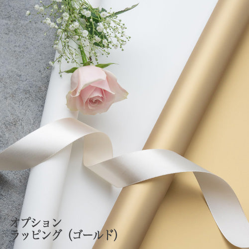 生花かすみ草とピンクのバラの花束 プロポーズの定番 花びらメッセージ