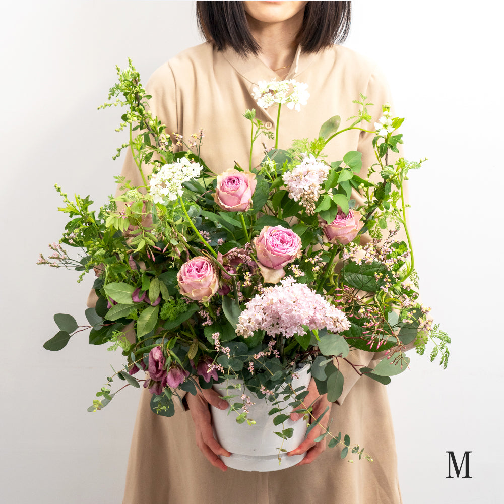 生花　季節のフラワーアレンジメント 花びらメッセージ