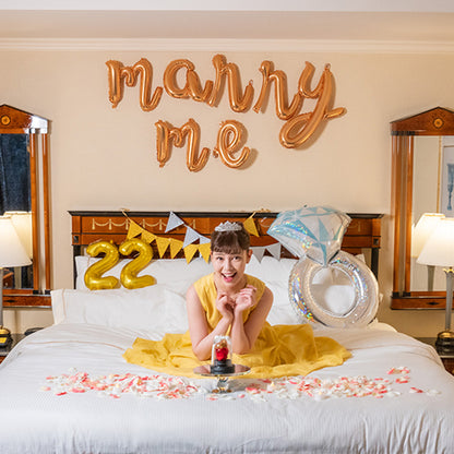 ホテルでプロポーズ リトルベル Specialダイヤモンドローズ+フラッグ装飾セット_レッド_花びらキャンドル